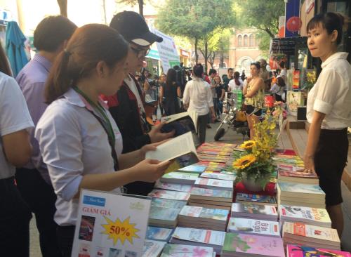Nhiều hoạt động ý nghĩa tại Đường sách thành phố ảnh 1
